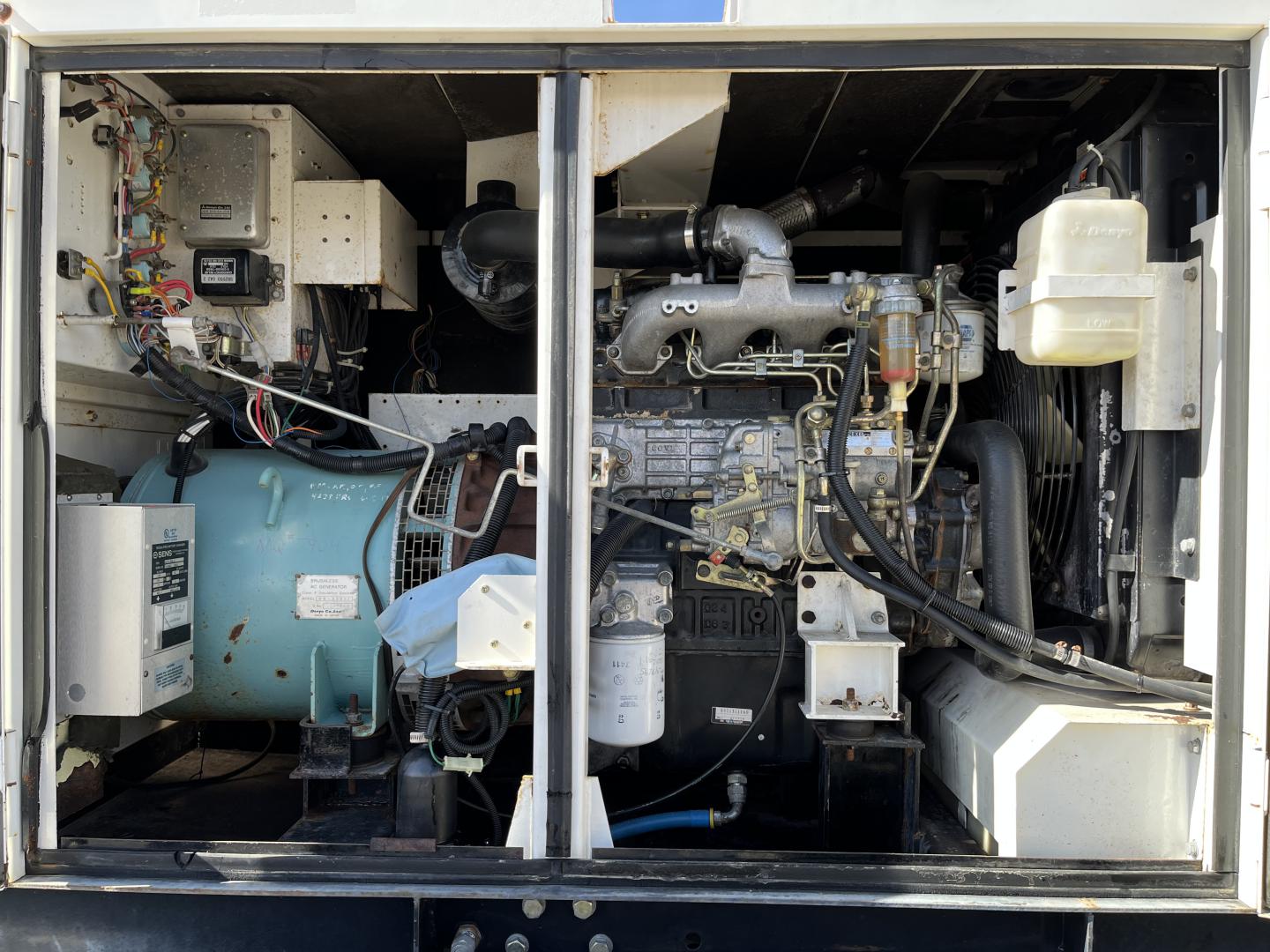 ./imagenes/INVOICE/2019/16491/PLANTA DE LUZWHISPERWATT DCA-45SSIUII (7).JPG